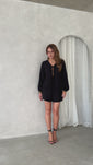 Stories de Conjunto Laura visco Paris com shorts básico bolsos laterais e blusa com manga longa laços busto leves