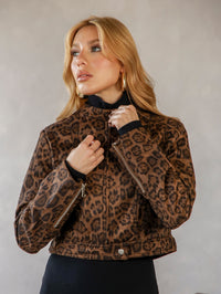 marrom animal print