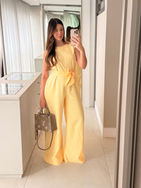 Amarelo