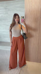 Stories de Calça Pantalona Fluida Comfy com Elástico e Bolso Lateral Maite