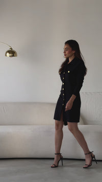 Stories de Vestido Curto Botoes dourados estruturado Betina