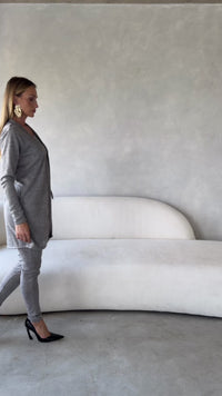 Stories de Conjunto 3 Peças Lanzinha Calça Slim e Kimono Alongado e Regata Básica Confortável Giselle