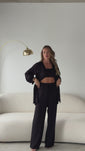 Stories de Conjunto Feminino Luna 3 Peças em Twill – Kimono, Calça Pantalona e Top