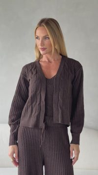 Stories de Conjunto 3 pecas tricot mousse regata casaqueto manga longa slim e calça reta comfy Austria